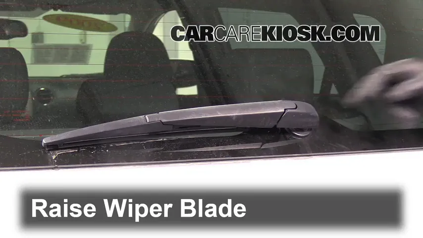 2009 Pontiac Vibe 2.4L 4 Cyl. Windshield Wiper Blade (Rear) Replace Wiper Blade